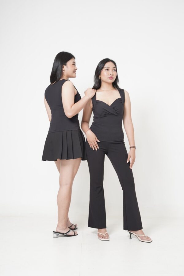 A timeless fusion of elegance and modern allure